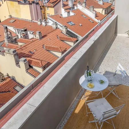 Maison D'or Eleganza E Quiet Luxury Nel Cuore Di *