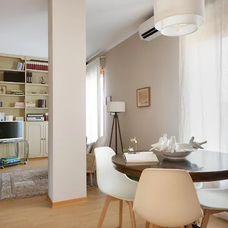 Maison D'or Eleganza E Quiet Luxury Nel Cuore Di Appartamento