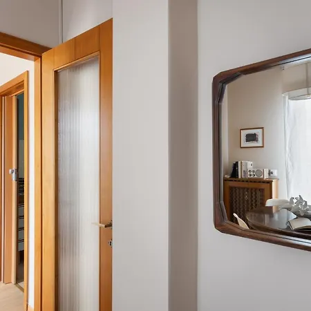 Maison D' Or E Casa Elegante Dal Fascino Luxury Vintage Silenziosa Trieste